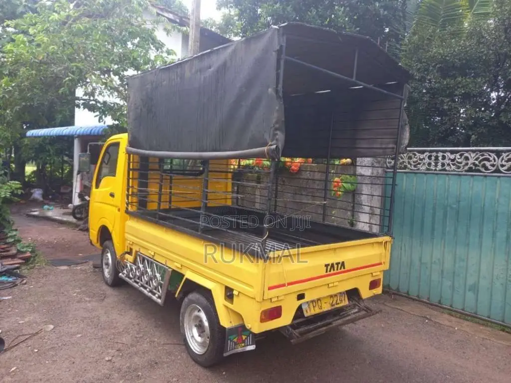 Tata Dimo Batta 2011 Lorry (Used)