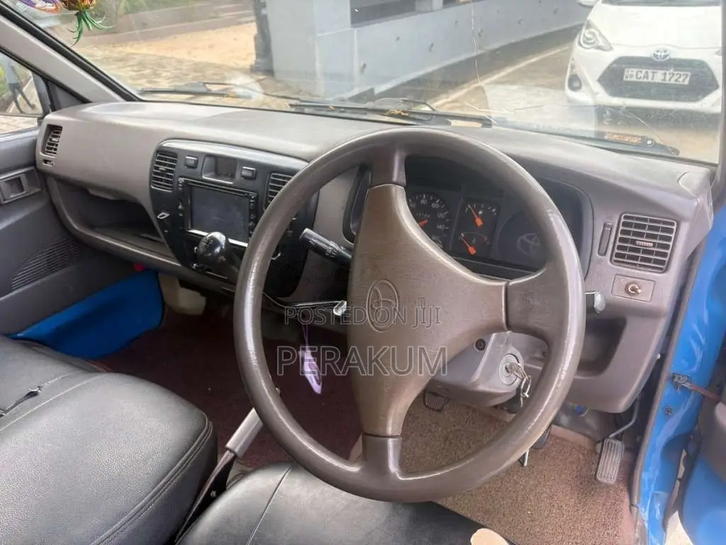 Toyota Liteace 2002 Lorry (Used)