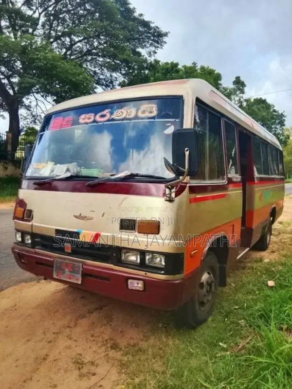Isuzu Journey L 1989 Bus (Used)