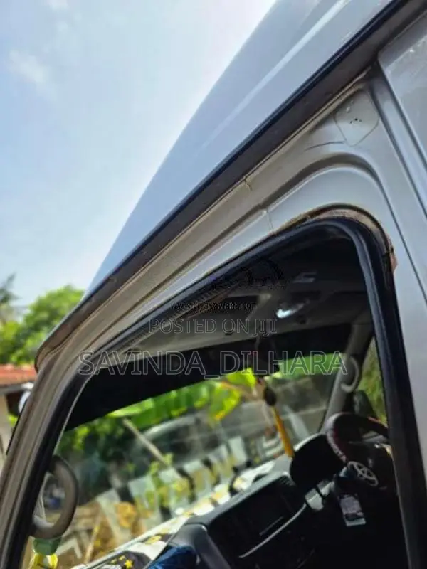 Nissan Caravan E25 2006 Van (Used)