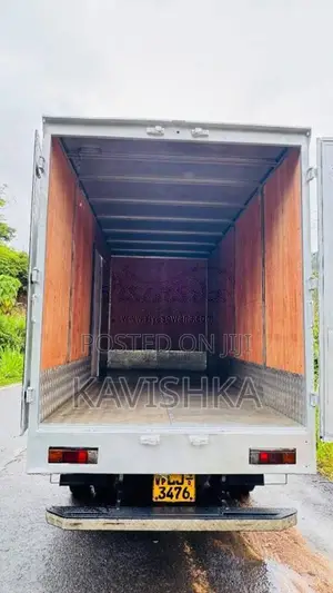 Mitsubishi Lorry Mitsubishi 2012 Lorry (Used)