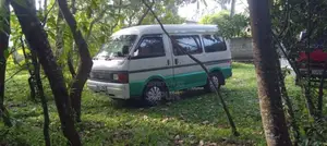 Mazda Ford Nihon 1995 Van (Used)
