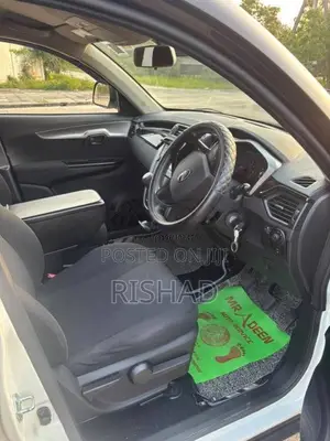 Mahindra KUV 100 2022 SUV (Used)