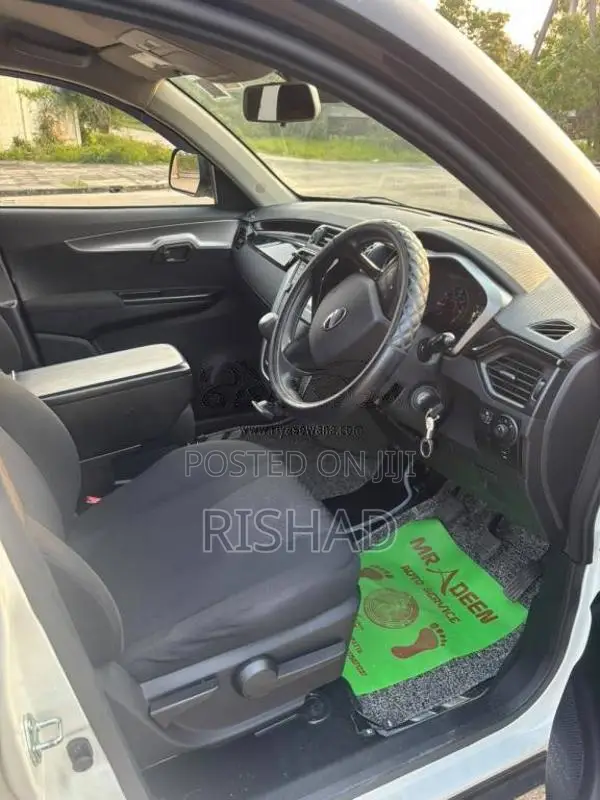 Mahindra KUV 100 2022 SUV (Used)