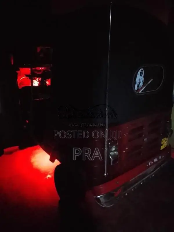 Bajaj RE 2016 Three Wheel (Used)