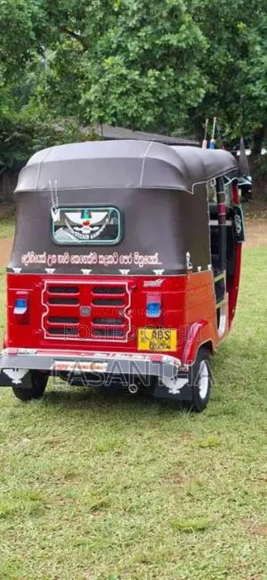 Bajaj 4 Stroke 2018 Three Wheel (Used)