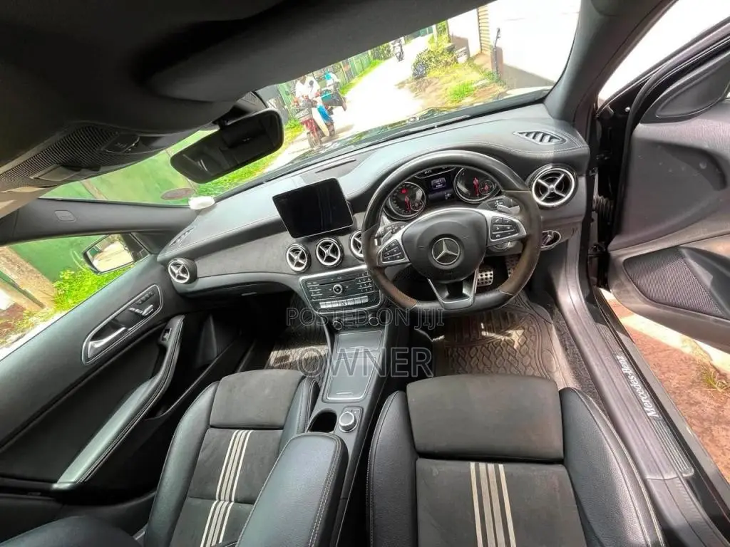Mercedes-Benz GLA180 Sports Edition 2018 SUV (Used)