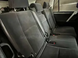 Toyota Land Cruiser 2015 SUV (Used)