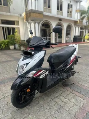 Yamaha ZR 2019 Motorbike (Used)