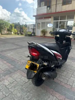 Yamaha ZR 2019 Motorbike (Used)