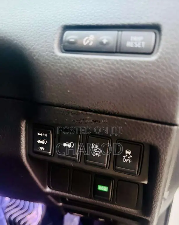 Nissan X-Trail Mode Premium 2016 SUV (Used)