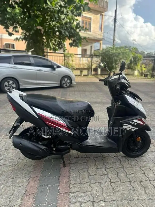 Yamaha ZR 2019 Motorbike (Used)