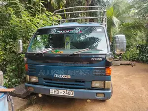 Mazda Lorry Mazda 2000 Lorry (Used)