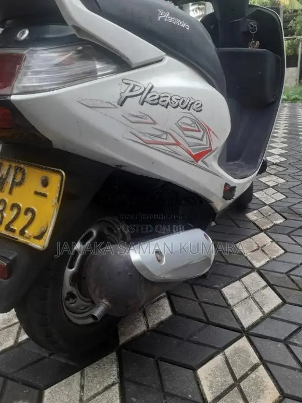 Hero Pleasure 2011 Motorbike (Used)