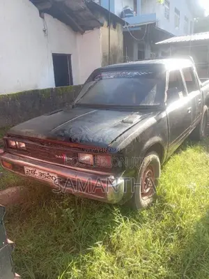 Datsun Nissan 1982 Pickup (Used)