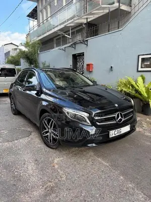 Mercedes-Benz GLA200 2015 SUV (Used)
