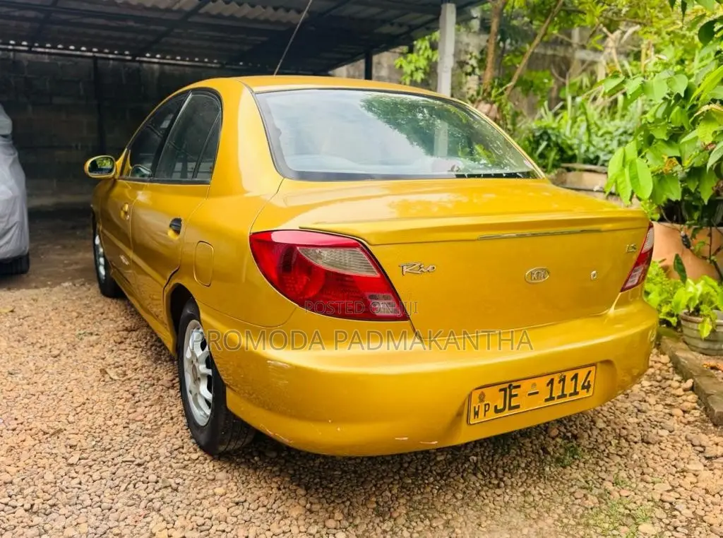 Kia Rio 2004 Car (Used)