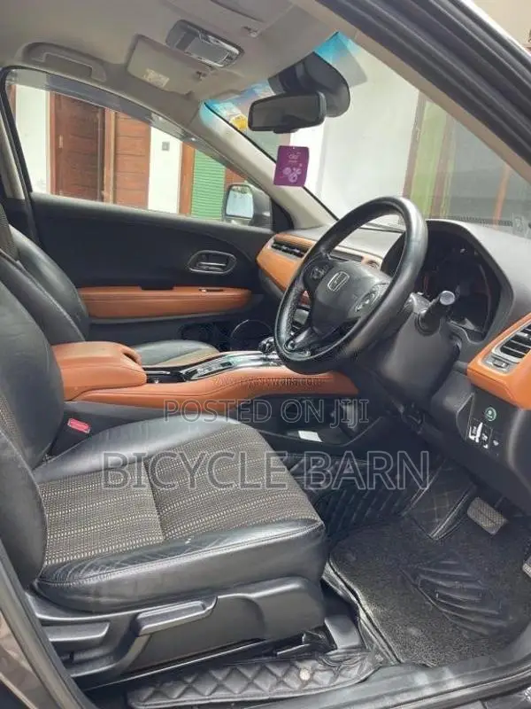 Honda Vezel 2015 SUV (Used)