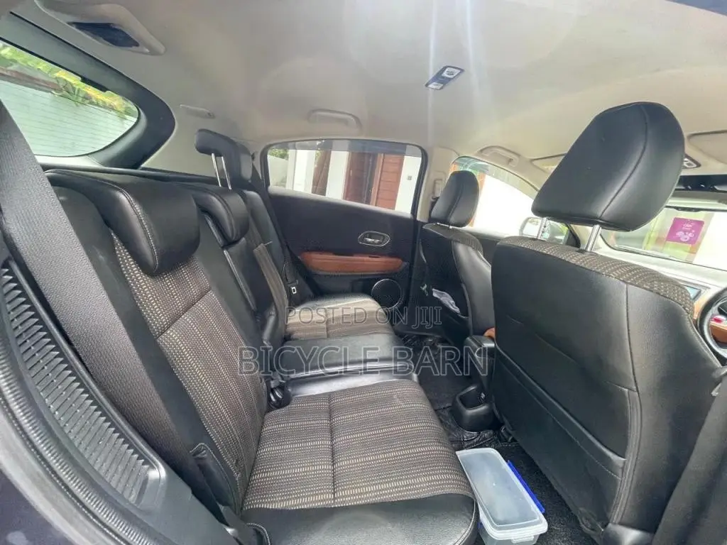 Honda Vezel 2015 SUV (Used)