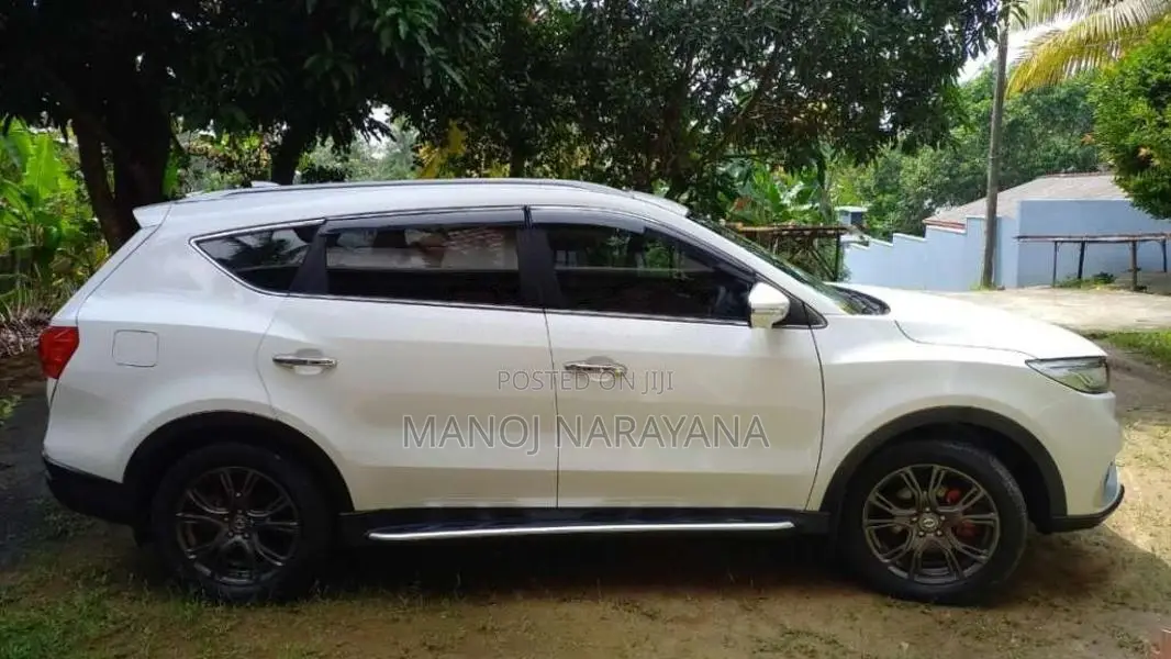 DFSK Glory I-Auto 2024 SUV (Used)