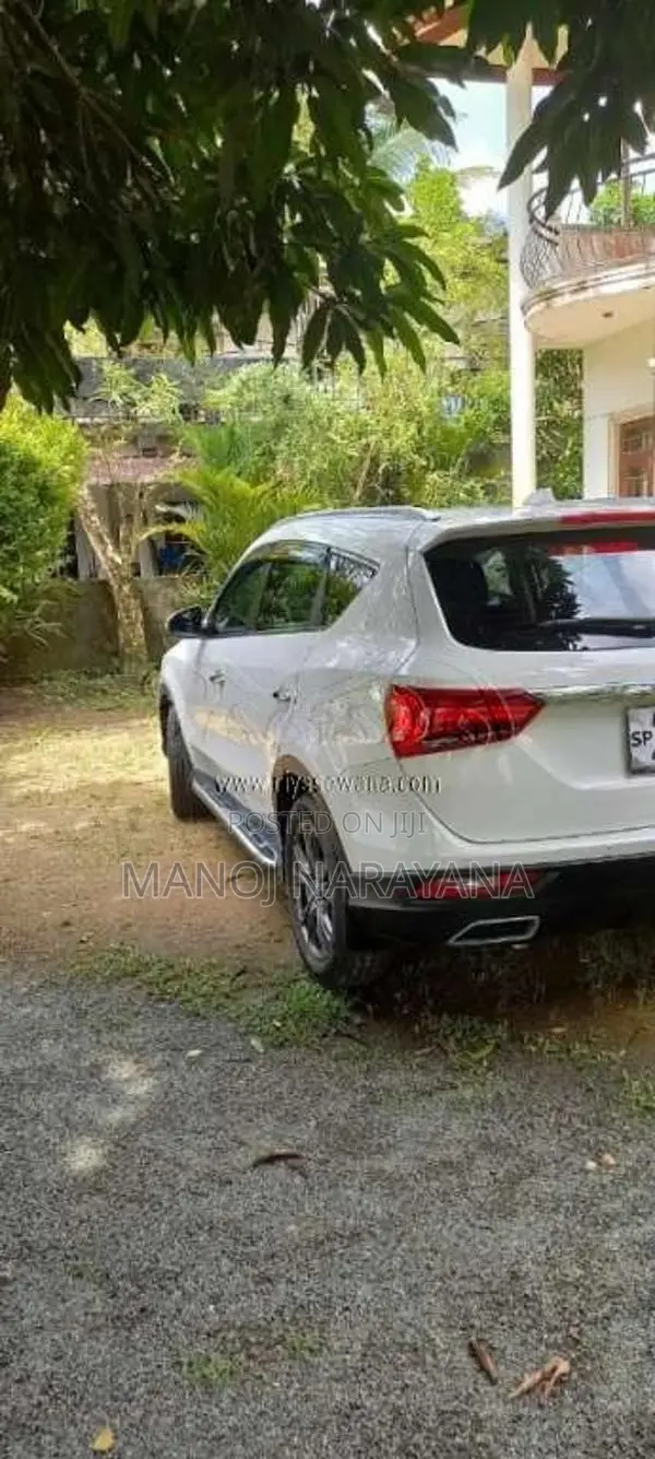 DFSK Glory I-Auto 2024 SUV (Used)