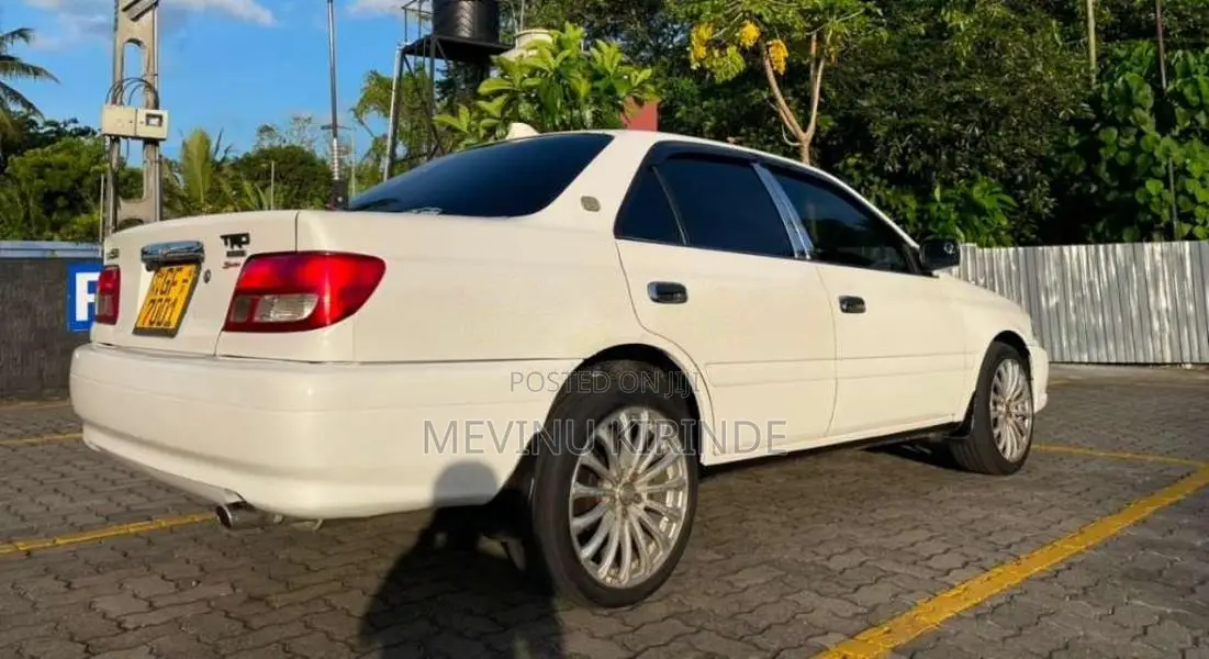 Toyota Carina 2005 Car (Used)