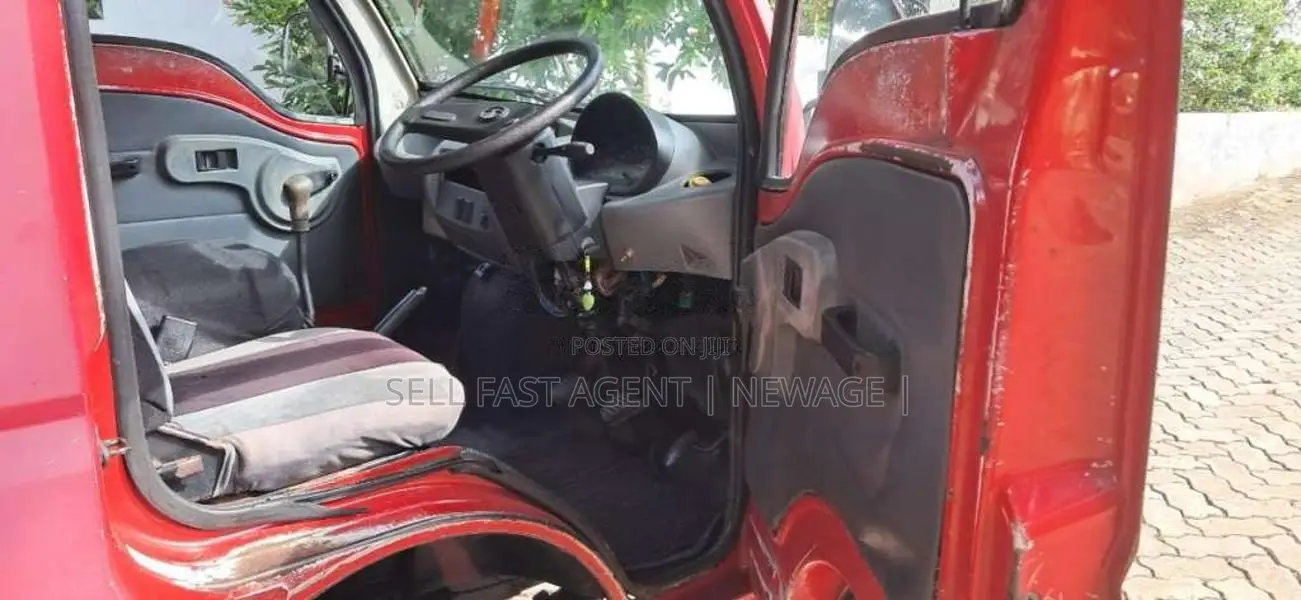 Tata Dimo Batta 2010 Lorry (Used)