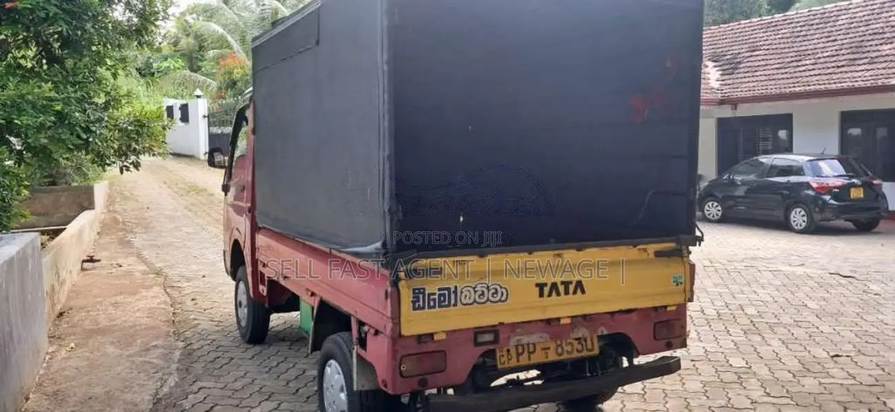 Tata Dimo Batta 2010 Lorry (Used)