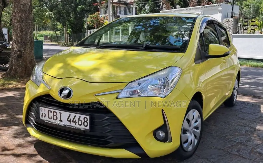 Toyota Vitz 56000km 2017 Car (Used)