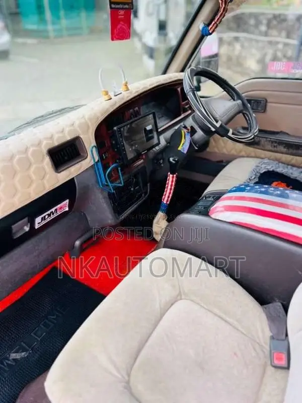 Nissan Caravan 1997 Van (Used)