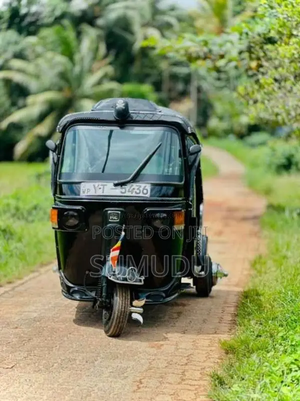 Bajaj RE 2 Stroke 2012 Three Wheel (Used)