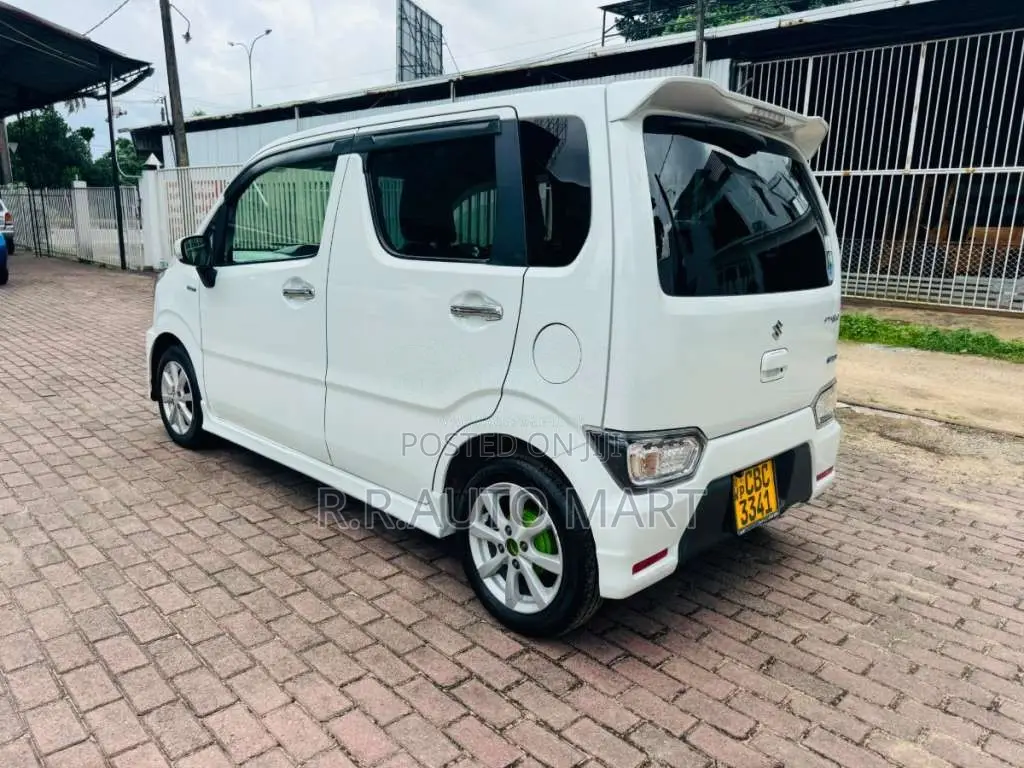 Suzuki Wagon R Stingray 2018 Car (Used)