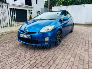 Toyota Prius 2011 Car (Used)
