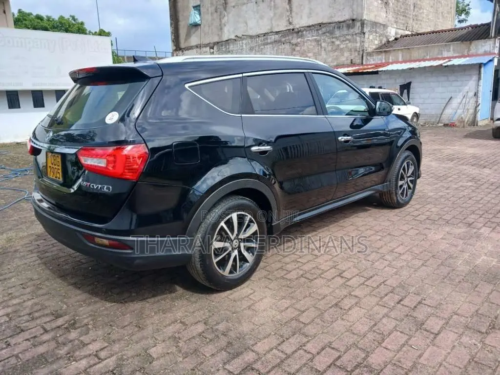 DFSK Glory 580 2019 SUV (Used)