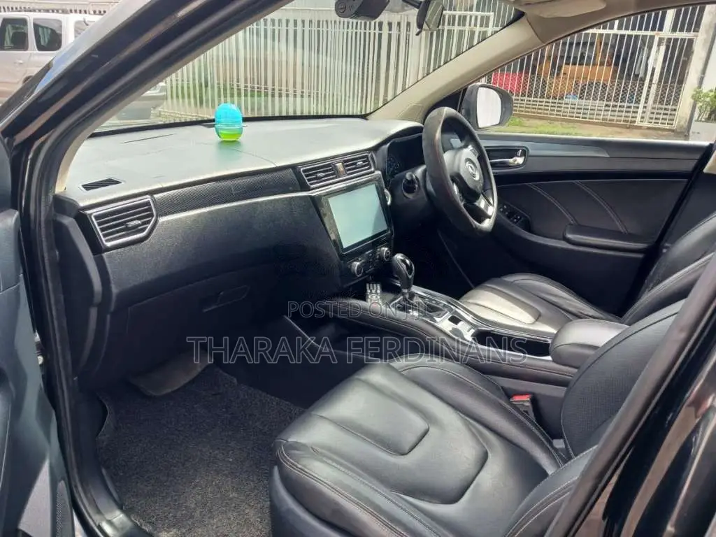 DFSK Glory 580 2019 SUV (Used)