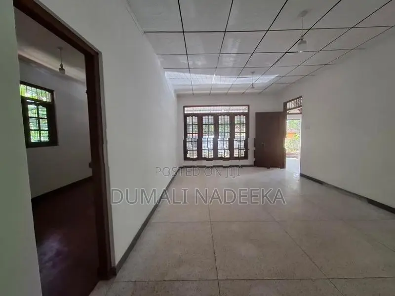 ගම්පහ, හේනෙගම තනිමහල් නිවසක් සහිත ඇනෙක්සියක් විකිණීමට