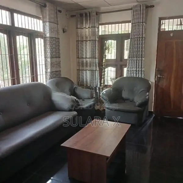 14.7 Perch House for Sale in Polgahahena