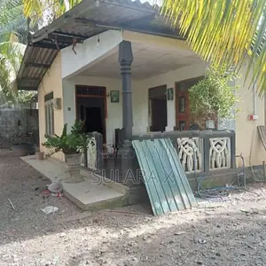 14.7 Perch House for Sale in Polgahahena