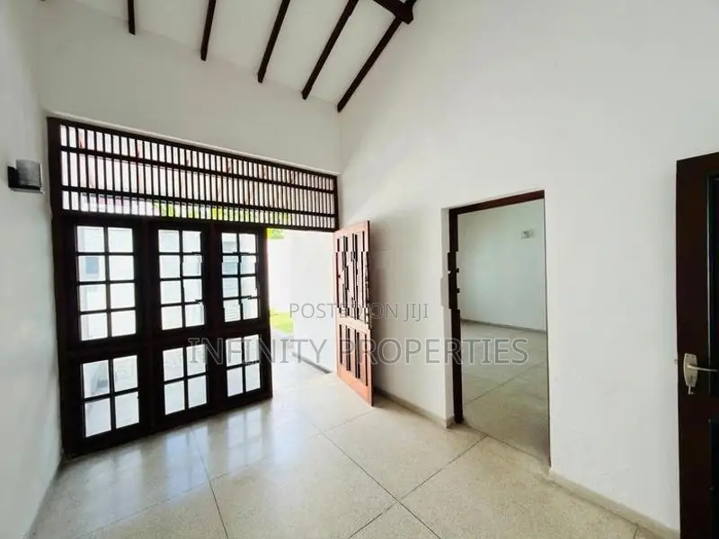 (af150) Water Front 02 Story House for Sale at Delkada Nugegoda