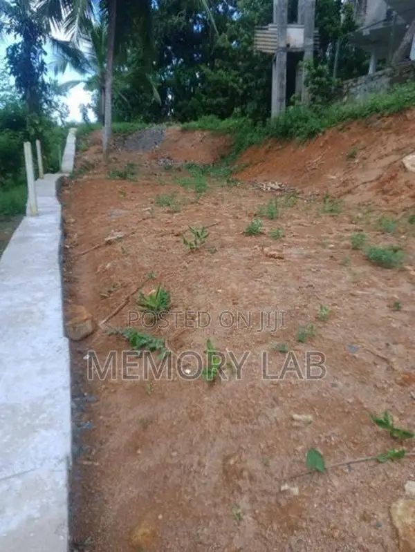Land for Sale – Karapitiya