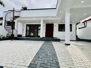 Brand New Luxurious House for Sale in Athurugiriya