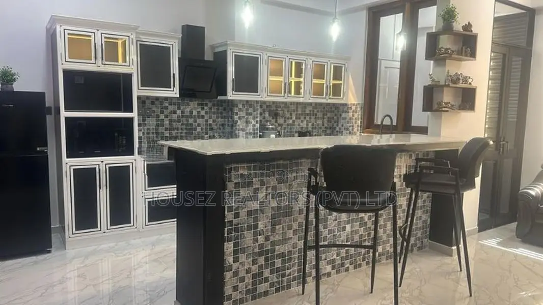 Spacious 2-Bedroom Apartment for Rent - Kalubowila