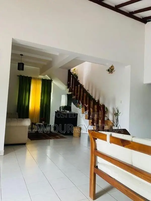 දෙමහල් නිවස විකිනිමට හොරන