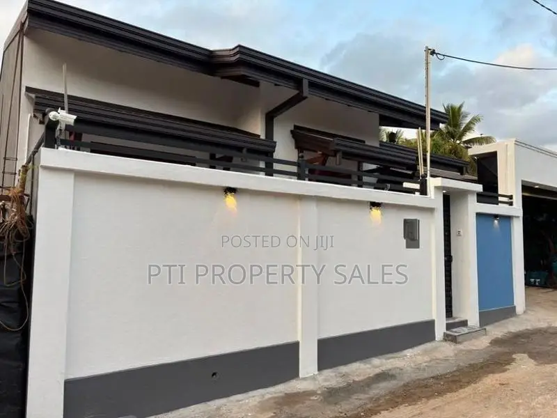 Single Story House for sale Polgasowita