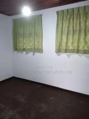 3-Bedroom Upper Floor for Rent – Kadawatha