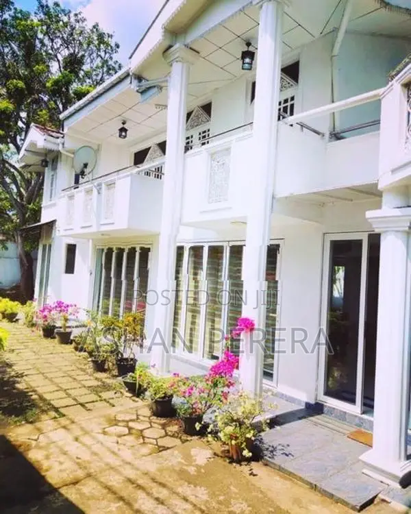 5 Bedroom Villa for Sale Kandana