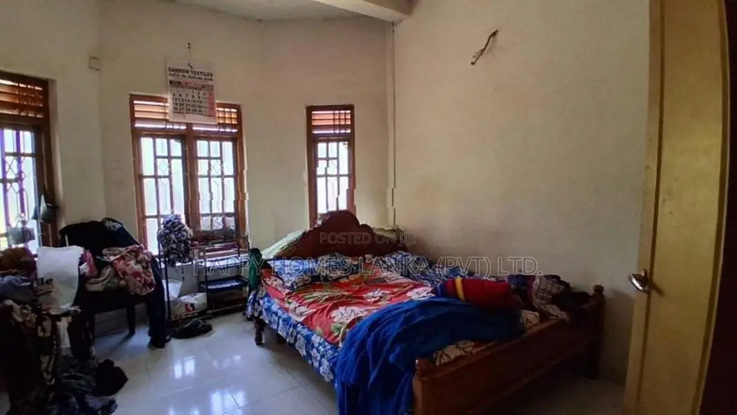 HHL1137 - House for Sale in Kommathurai