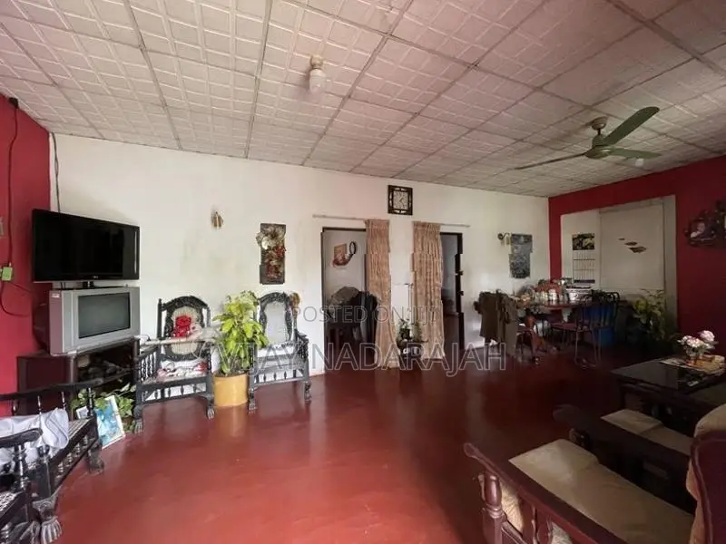 House for Sale in Dippitigoda Road, Hunupitiya, Wattala