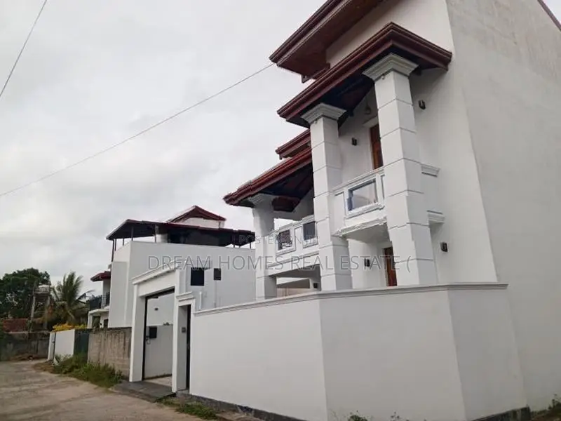 Luxury 4-Bedroom House for Sale – Weligampitiya, Ja-Ela