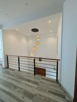 5 Bedroom Luxury House for Sale in Bowala, Kandy (HS4873)
